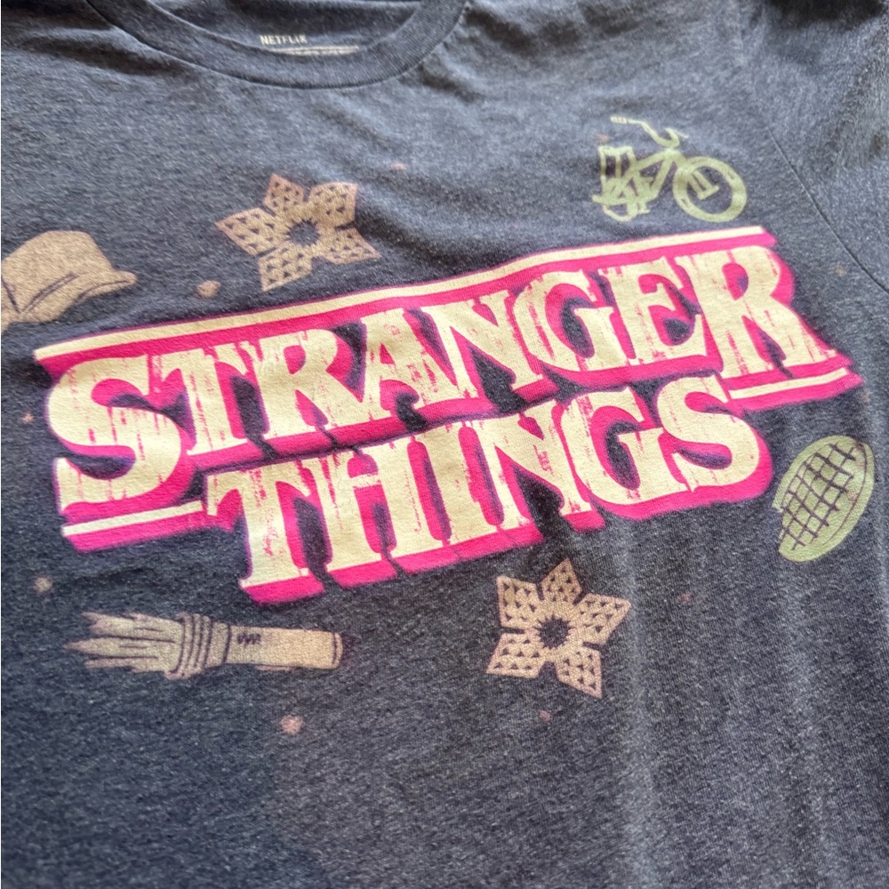 Stranger things t-shirt